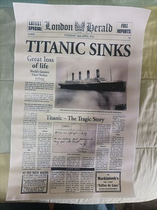 Póster Titanic: Periódico Vintage