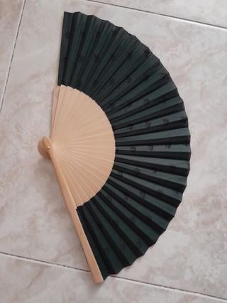 2 Abanicos: Rojo y Verde