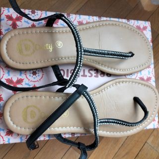 Sandalias planas negras talla 40