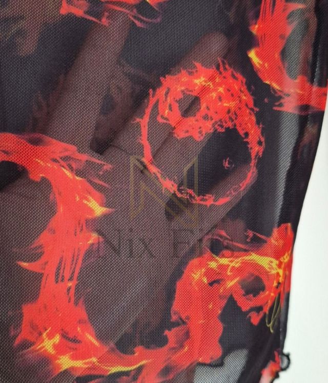 Top Bershka Rojo y Negro