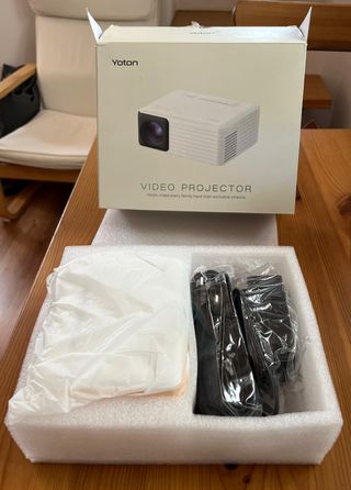 Proyector Yoton Y3 Mini Portátil
