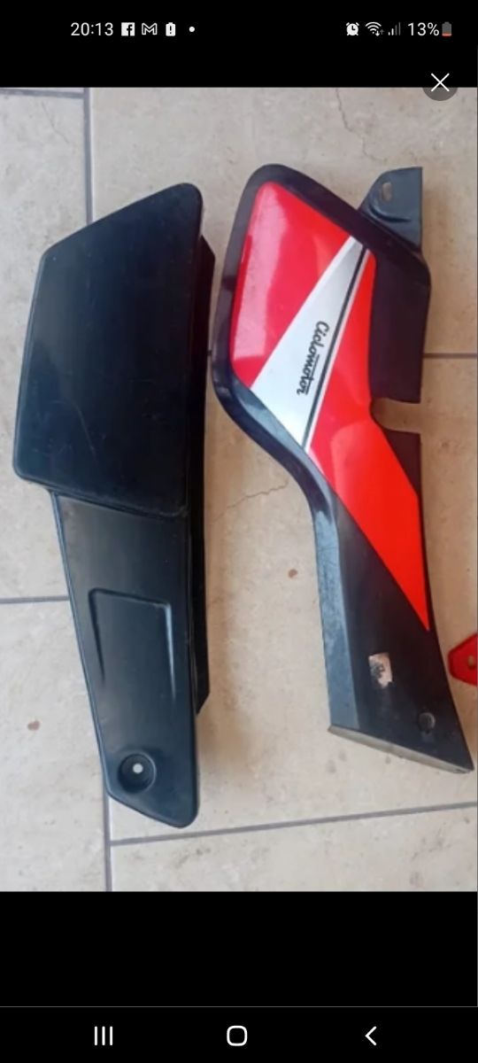 Derbi RD 50 Super: tapas laterales