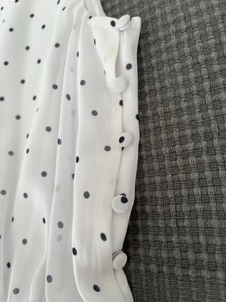 Vestido lunares blanco y azul