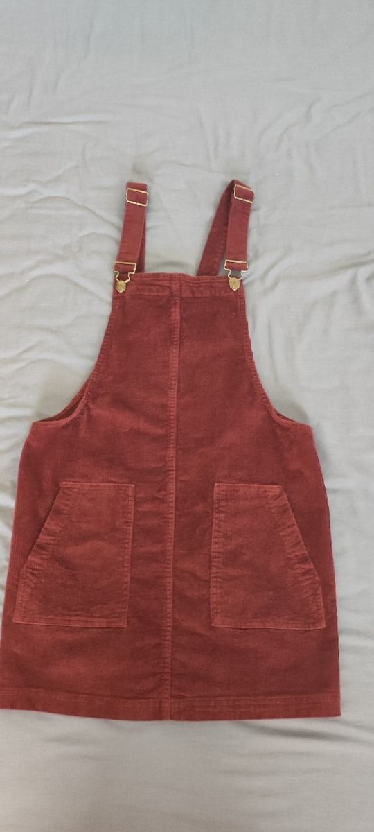 Vestido color rojo oscuro,tirantes - NUEVO