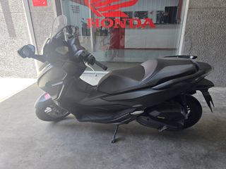 Honda Forza 125cc - Scooter