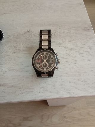 Reloj Lotus elegante - casi nuevo