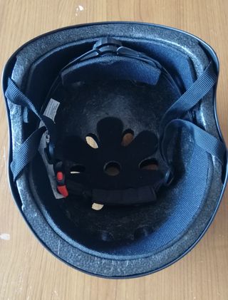 Casco patinete adulto