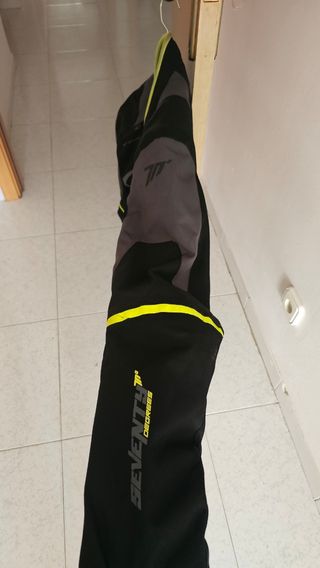 Chaqueta SD-JR47 con cremallera de cierre rota