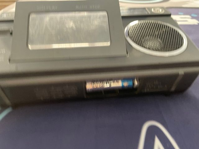Radio Cassette Sanyo FM-AM