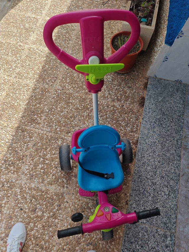 Triciclo infantil con barra parental