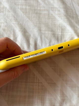 Nintendo Switch Lite Amarilla