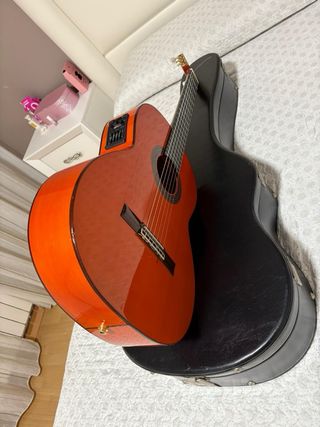 Guitarra conde cambio por godin 
