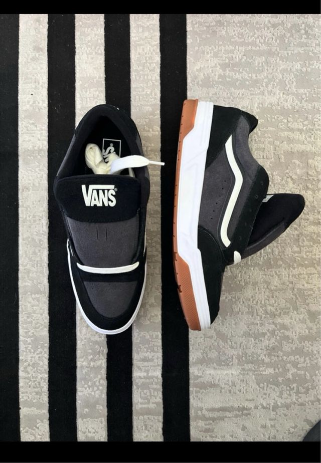 Vans Old Skool negras y blancas