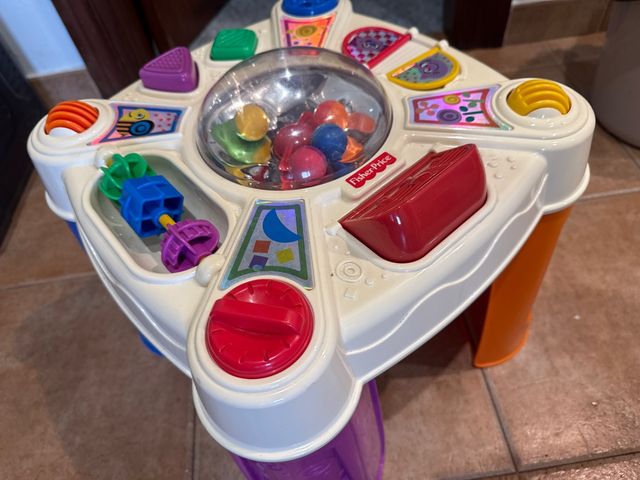 Mesa actividades Fisher-Price