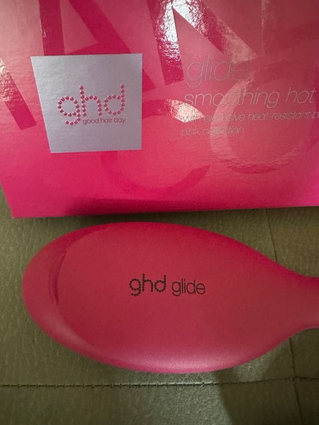 Spazzola lisciante ghd pink