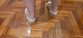 Alpargatas con cerezas bordadas