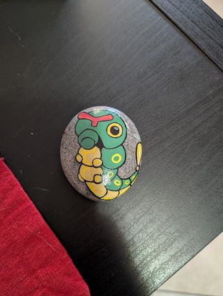 Sasso Pokemon Caterpie Dipinto