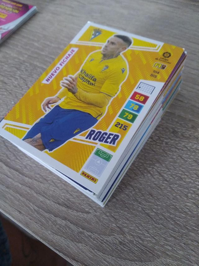 75 Cromos Adrenalyn XL 2022-23