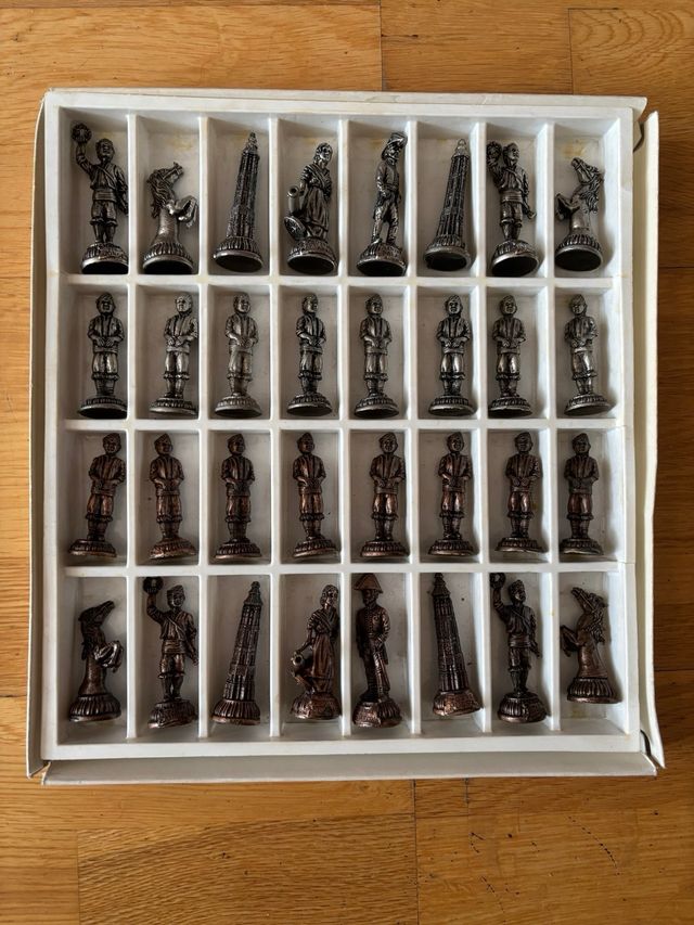 Ajedrez Aragonés antiguo metalico