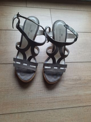 Sandalias Gloria Ortiz grises