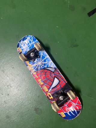 Monopatín Spiderman - Infantil
