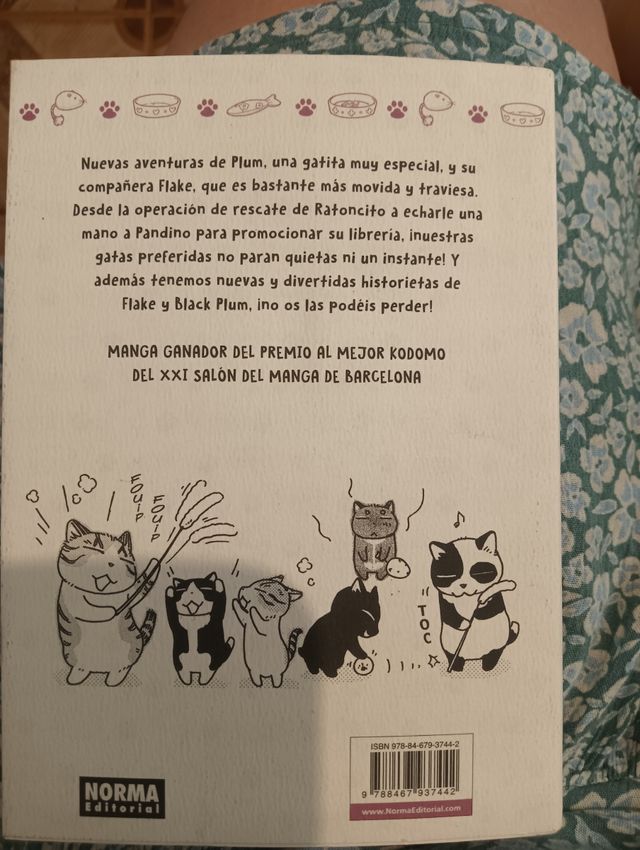 PLUM 15. HISTORIAS GATUNAS