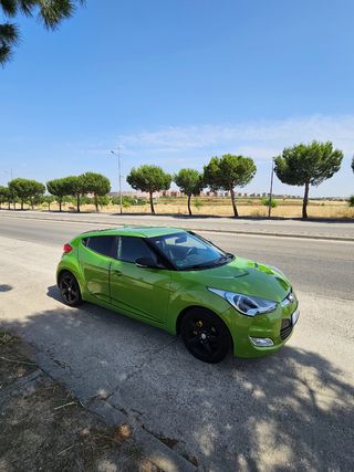 Hyundai Veloster 2012