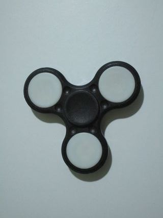 Spinner antiestrés negro