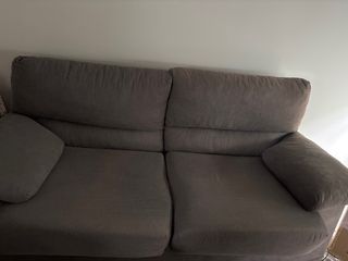 Sofá 2 plazas. Nos encargamos de desplazamiento