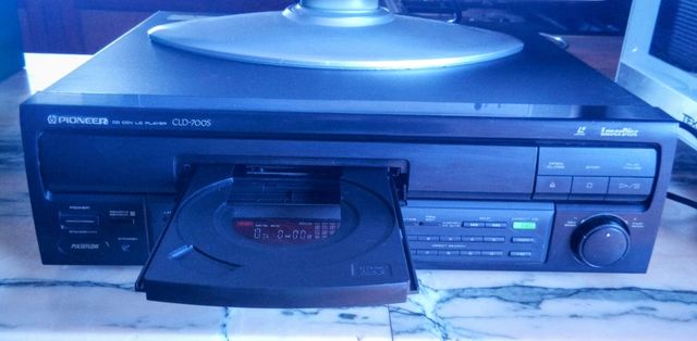 REPRODUCTOR DE CD CDV LD PIONEER CLD-700S + REGALO