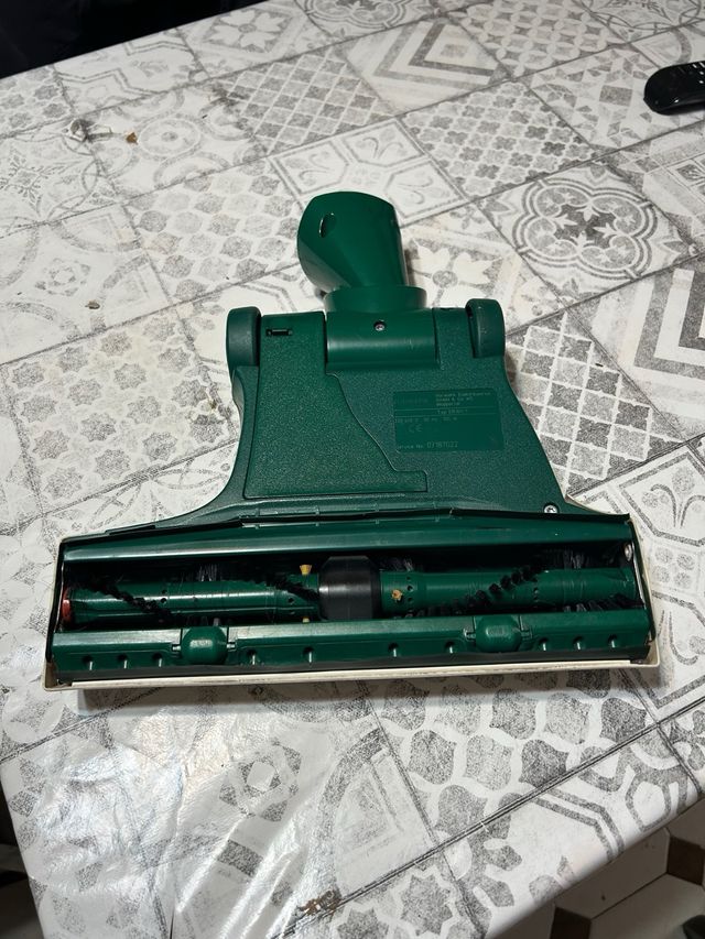 Battitappeto Vorwerk Kobold VK140