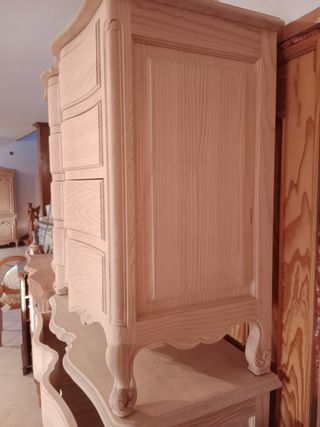 Cómodas madera curvas estilo antiguo