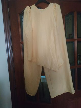 Conjunto mujer beige sin estrenar