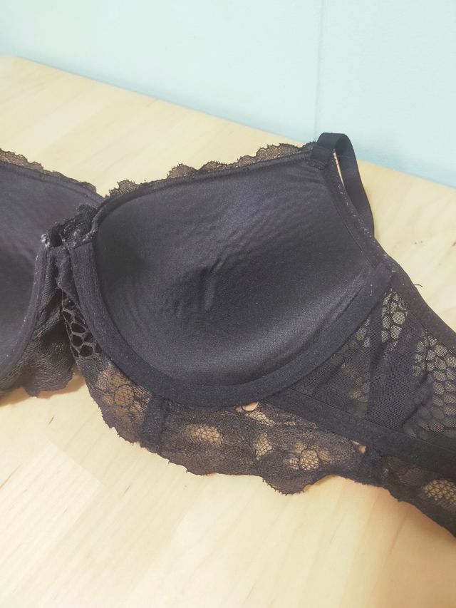 Sujetador negro H&M - Talla 80B
