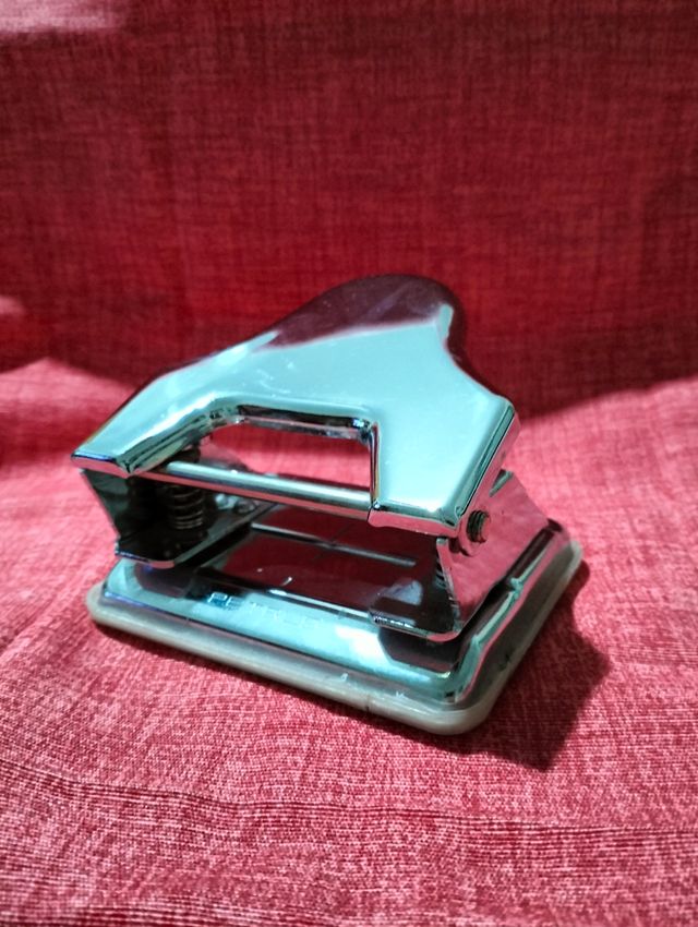 Perforadora oficina - Metal