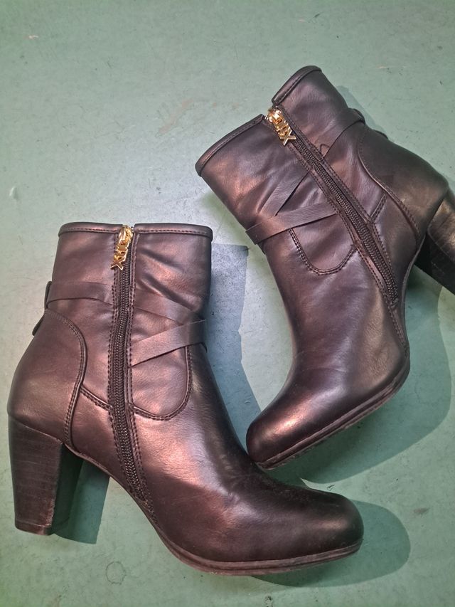 Botines XTI negros, tacón, talla 37