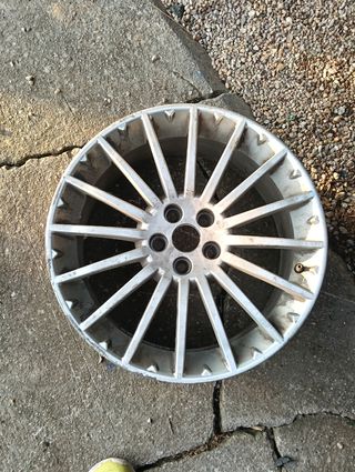 Llanta de un alfa 17 pulgadas