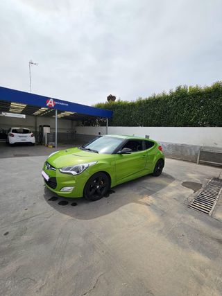 Hyundai Veloster 2012