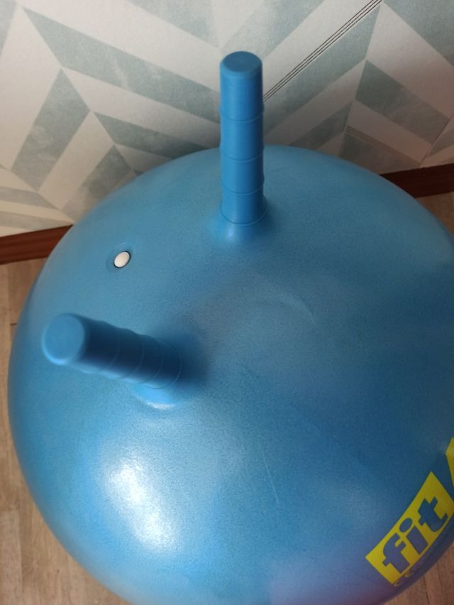 Pelota pilates + pelota saltarína + bomba de pie