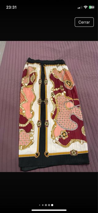 Falda midi Zara estampada