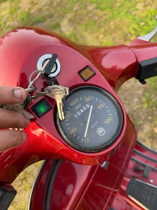 Vespa 200E: Impecable estado