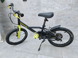 Bicicleta B'Twin niño 16" usada