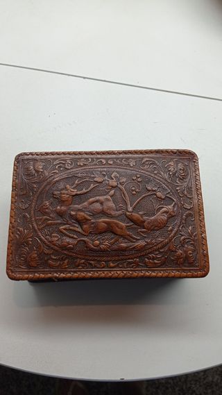 Caja piel repujada - Vintage