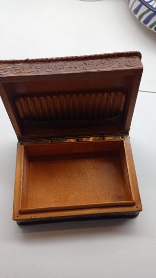 Caja piel repujada - Vintage