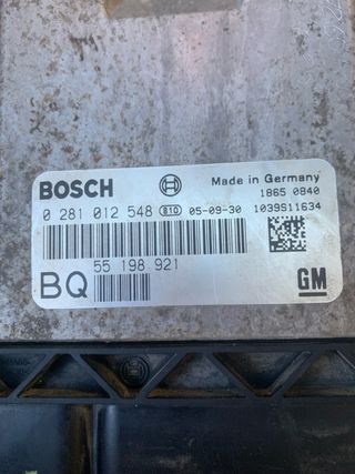 Centralita motor 1.9 CDTI 150cv Bosch