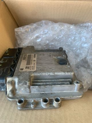 Centralita motor 1.9 CDTI 150cv Bosch