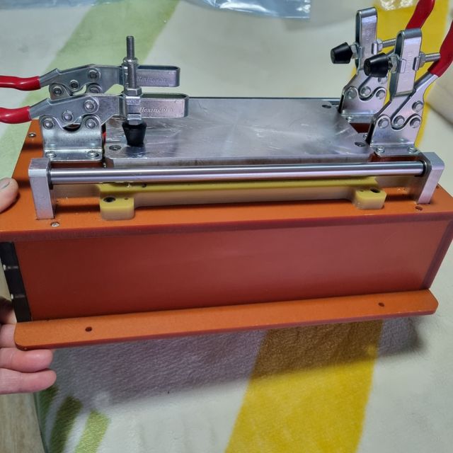 Máquina separadora de pantallas de movil