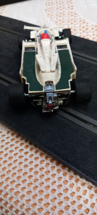 Scalextric Ligier blanco: ¡Incompleto!