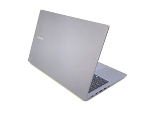 pc portatil samsung 750xgk