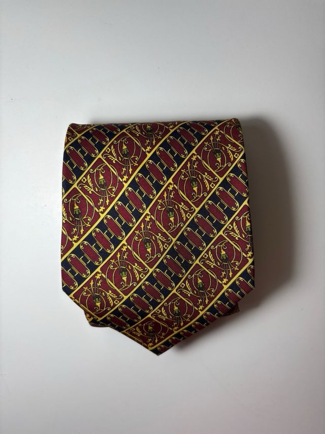 Corbatas vintage rojas y doradas